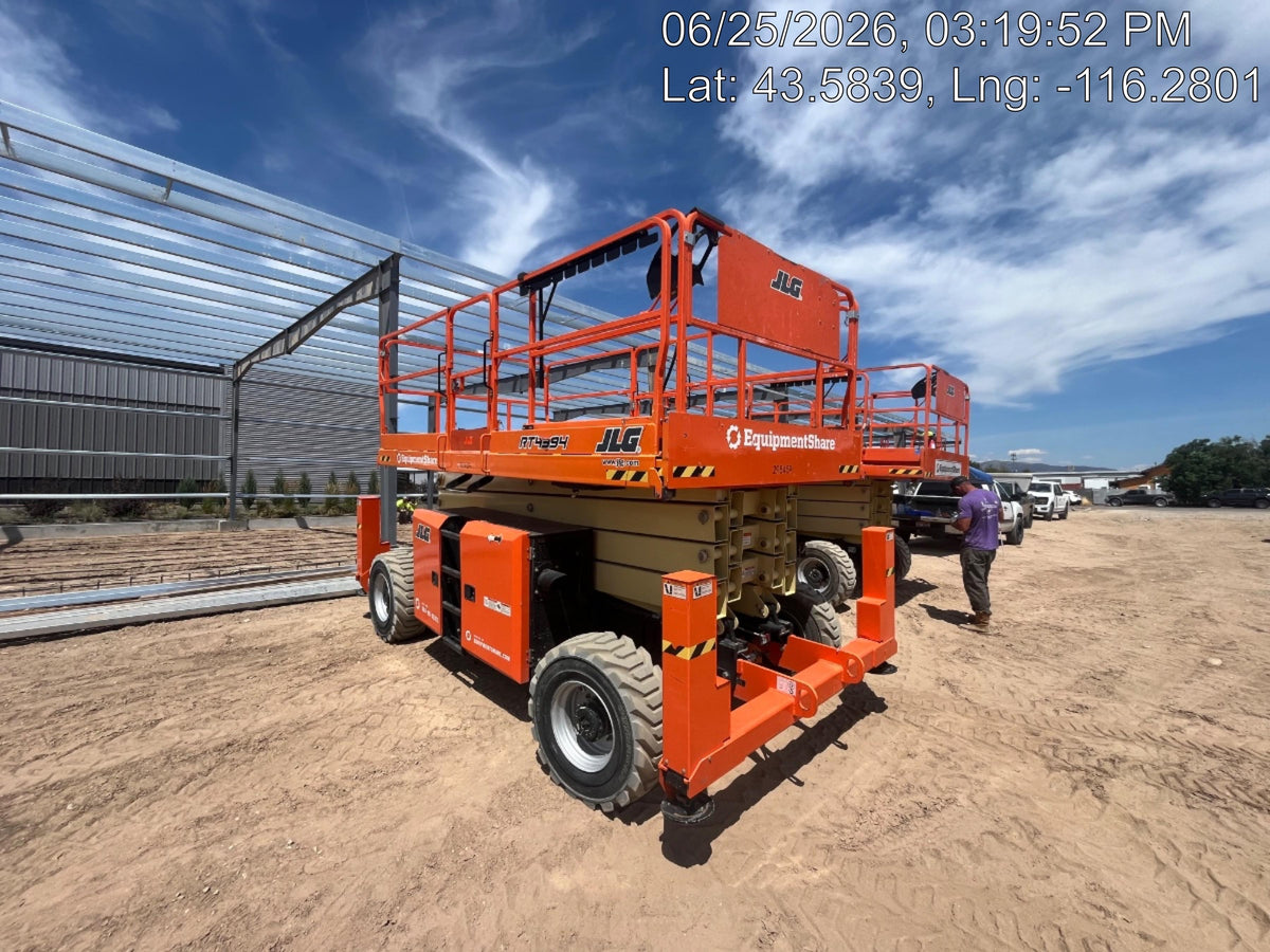 2023 JLG RT4394