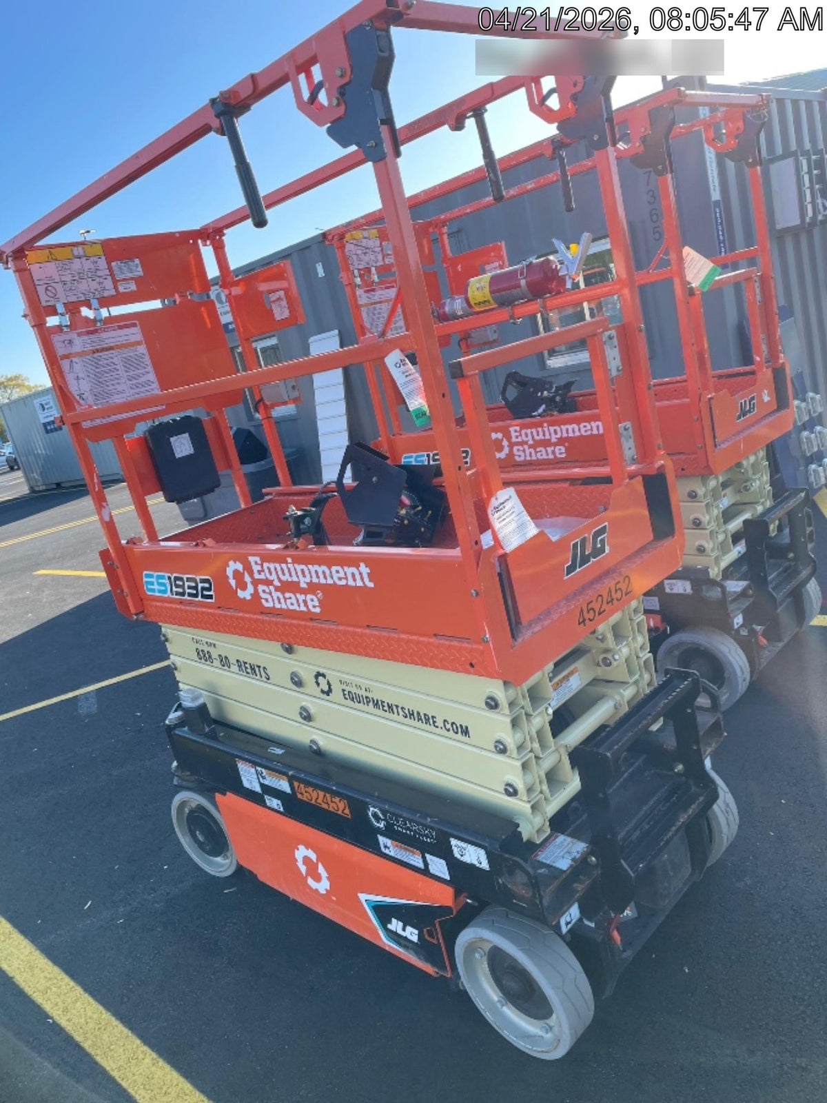 2024 JLG ES1932