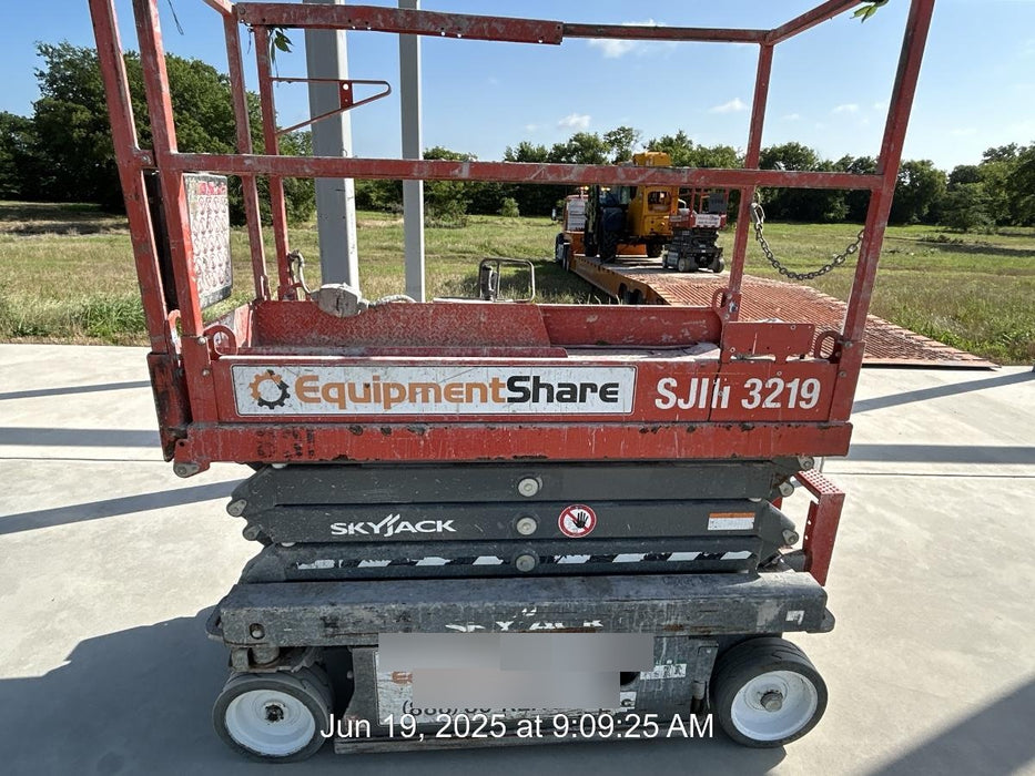 2018 SKYJACK SJIII-3219