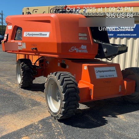 2021 JLG 660SJ