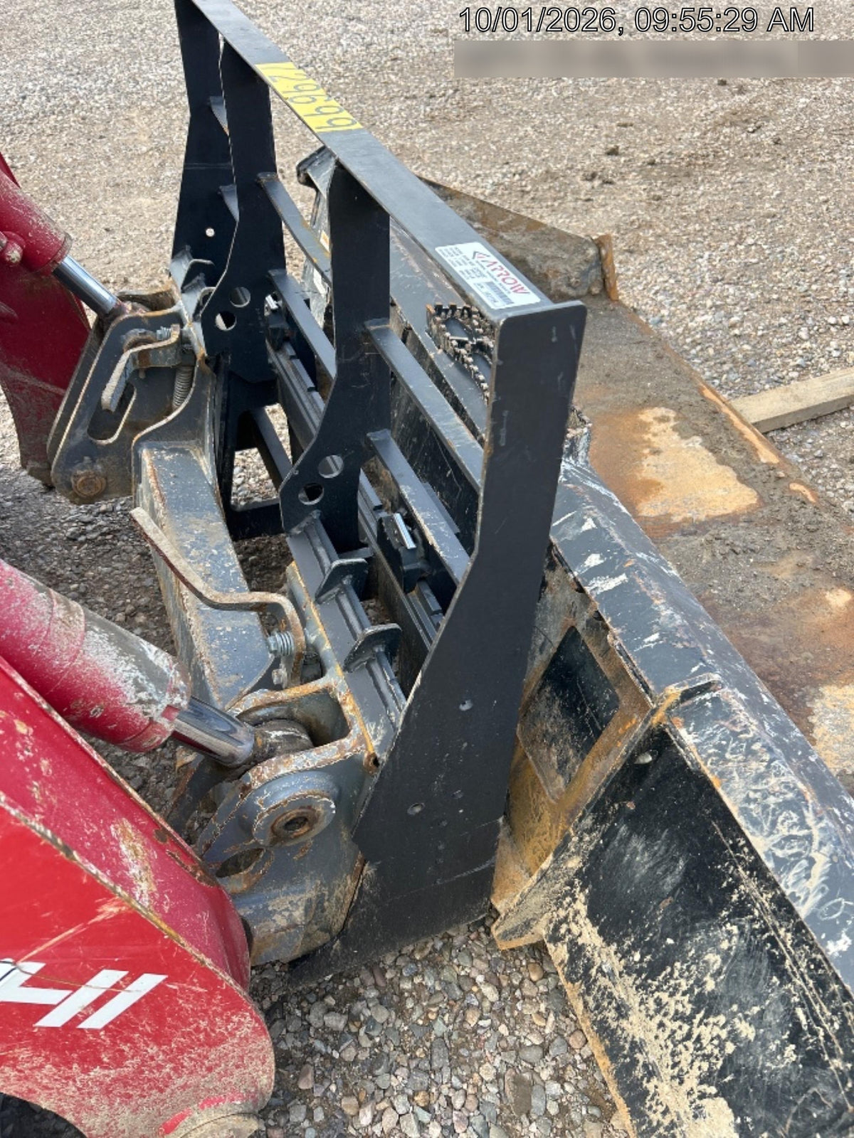 2026 ARROW MATERIAL HANDLING 72" Pallet Forks - Arrow