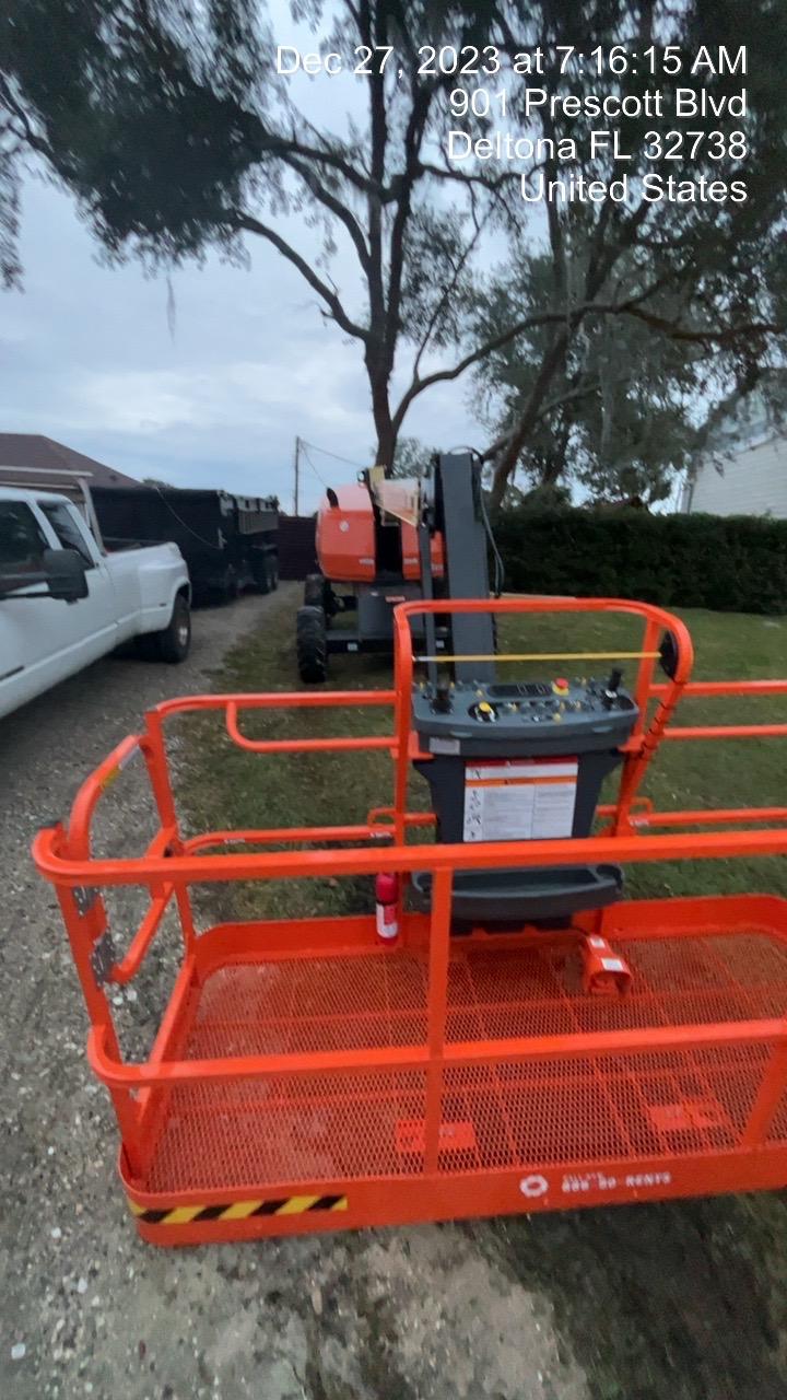 2023 JLG 460SJ