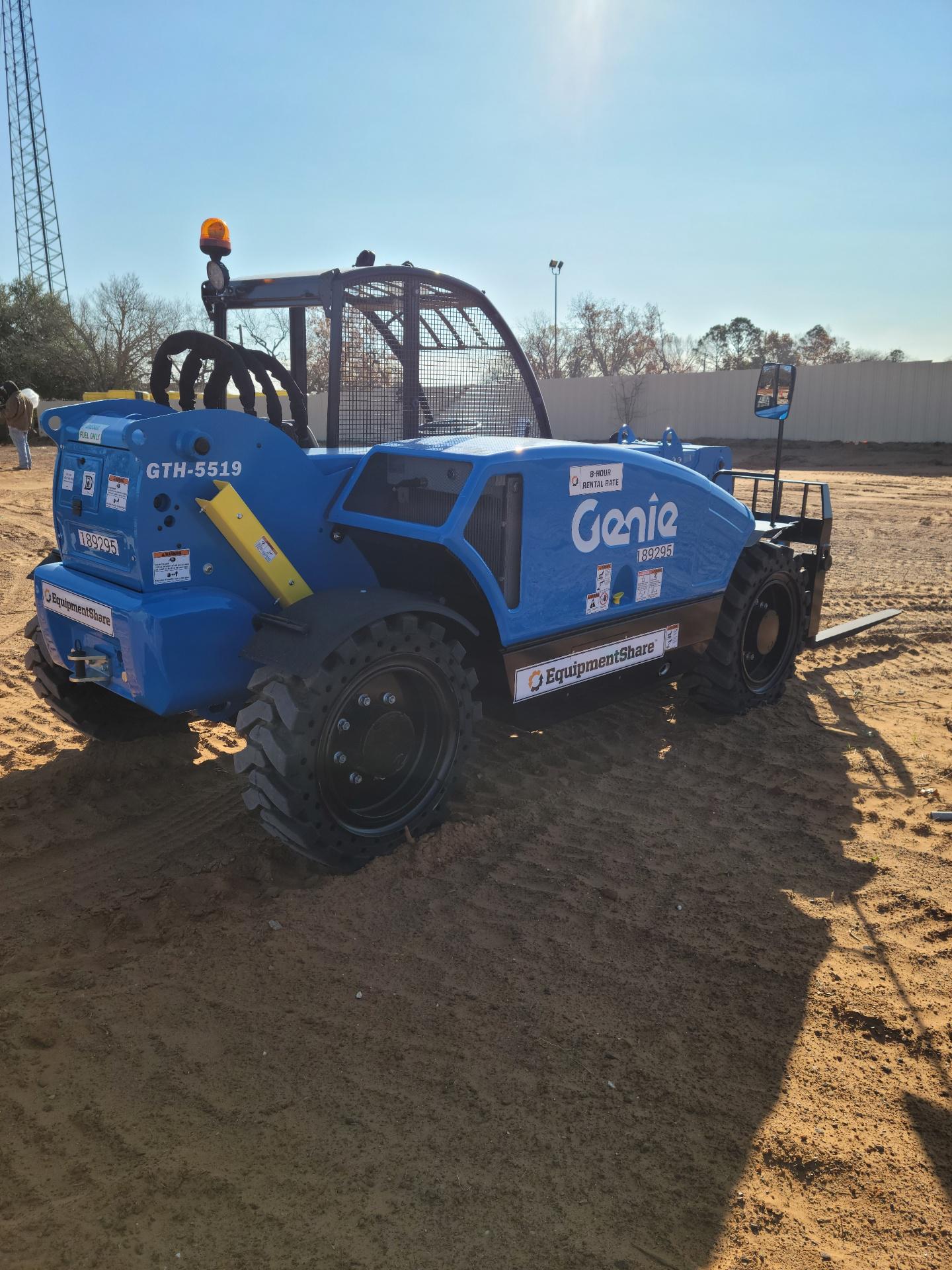 2021 GENIE GTH-5519