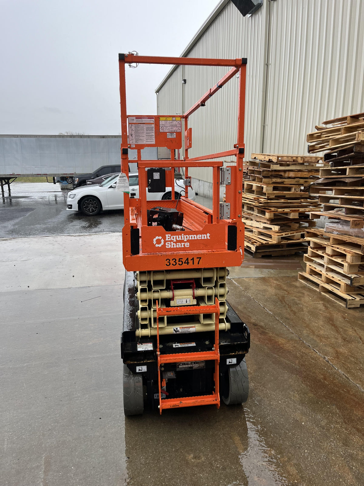 2023 JLG ES2632
