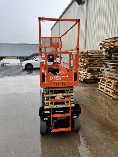 2023 JLG ES2632