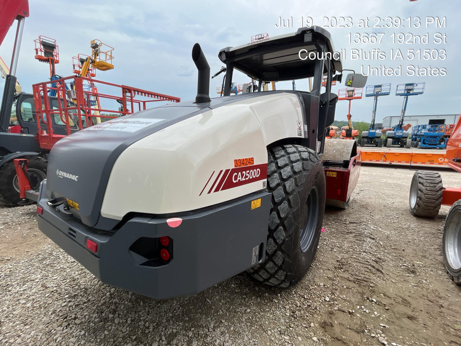 2023 DYNAPAC CA2500D