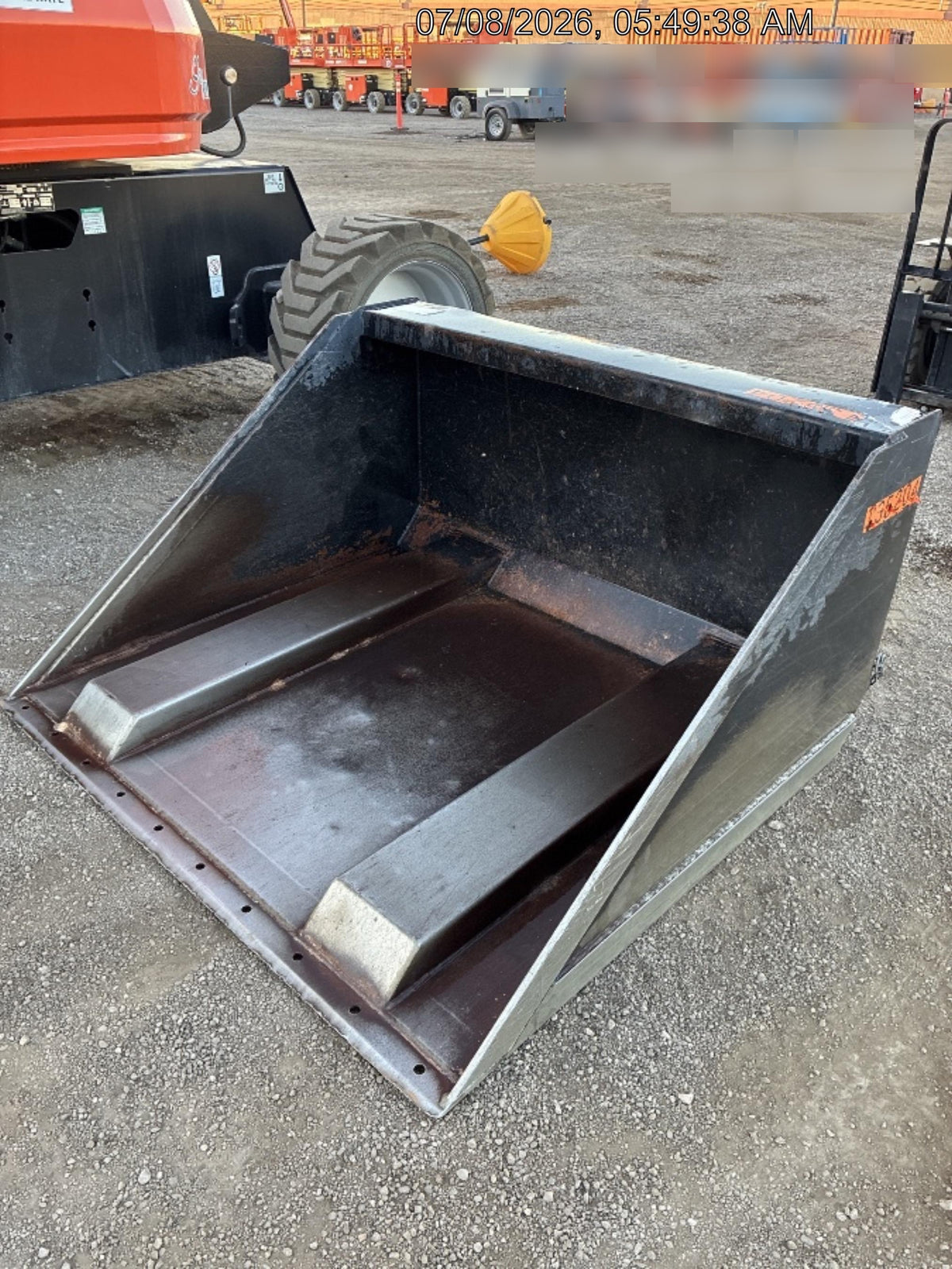 2021 ARROW MATERIAL HANDLING Telehandler Fork Bucket