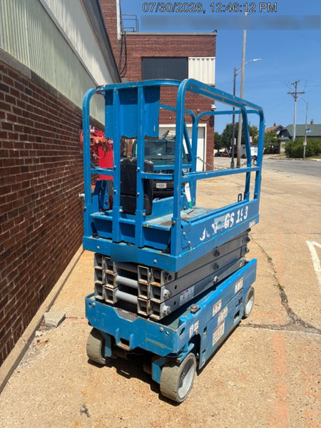 2018 Genie GS-1930 Genie GS-1930 w/Fixed Rail, Chain Entry