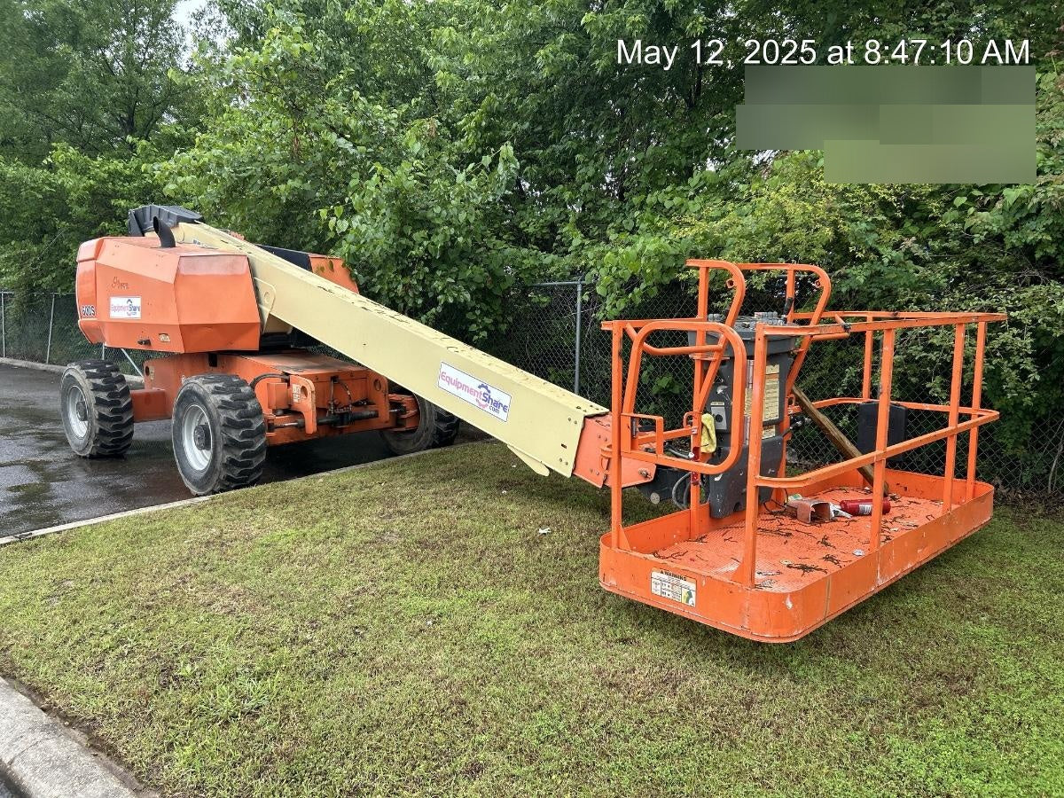 2004 JLG 600S 4WD