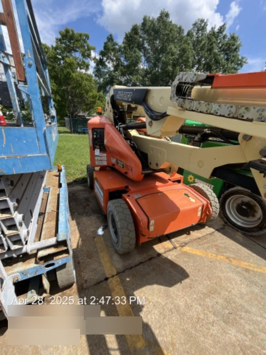2019 JLG E400AJPN