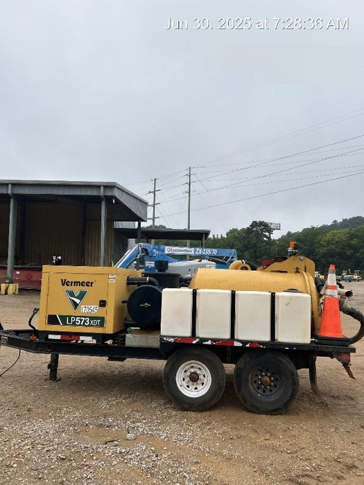 2022 VAC-TRON LP573XDT