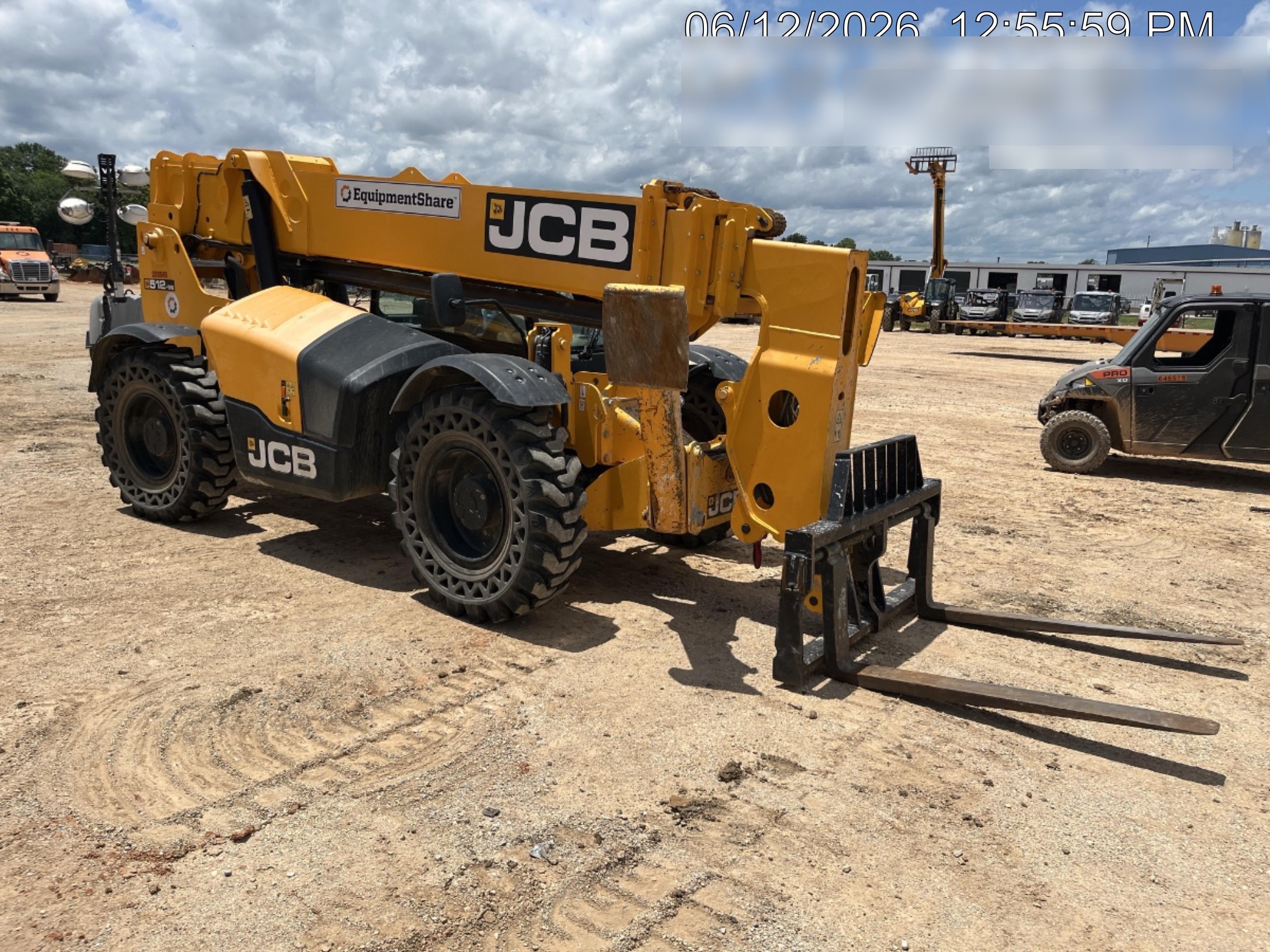 2022 JCB 512-56
