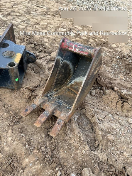 2023 SOLESBEE 12" Bucket - Solesbee