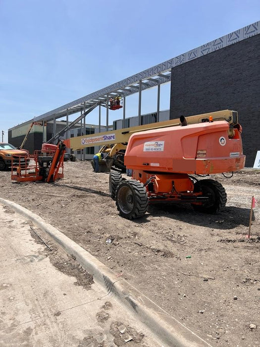 2019 JLG 660SJ 4WD w/Deutz Diesel Engine, FF Tires, Beacon, Welder-Ready Package