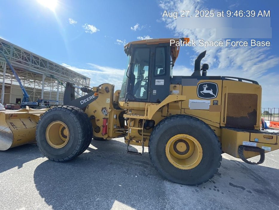 2019 John Deere 624L 4yd Wheel Loader, Cab/Heat/Air, 3 Function Hydraulics, JRB Hydraulic QC, QC 4yd bucket w/smooth cutting edge, QC Carriage, 72" Fork Tines, 5yr/5,000hr Powertrain and Hydraulics extended warranty