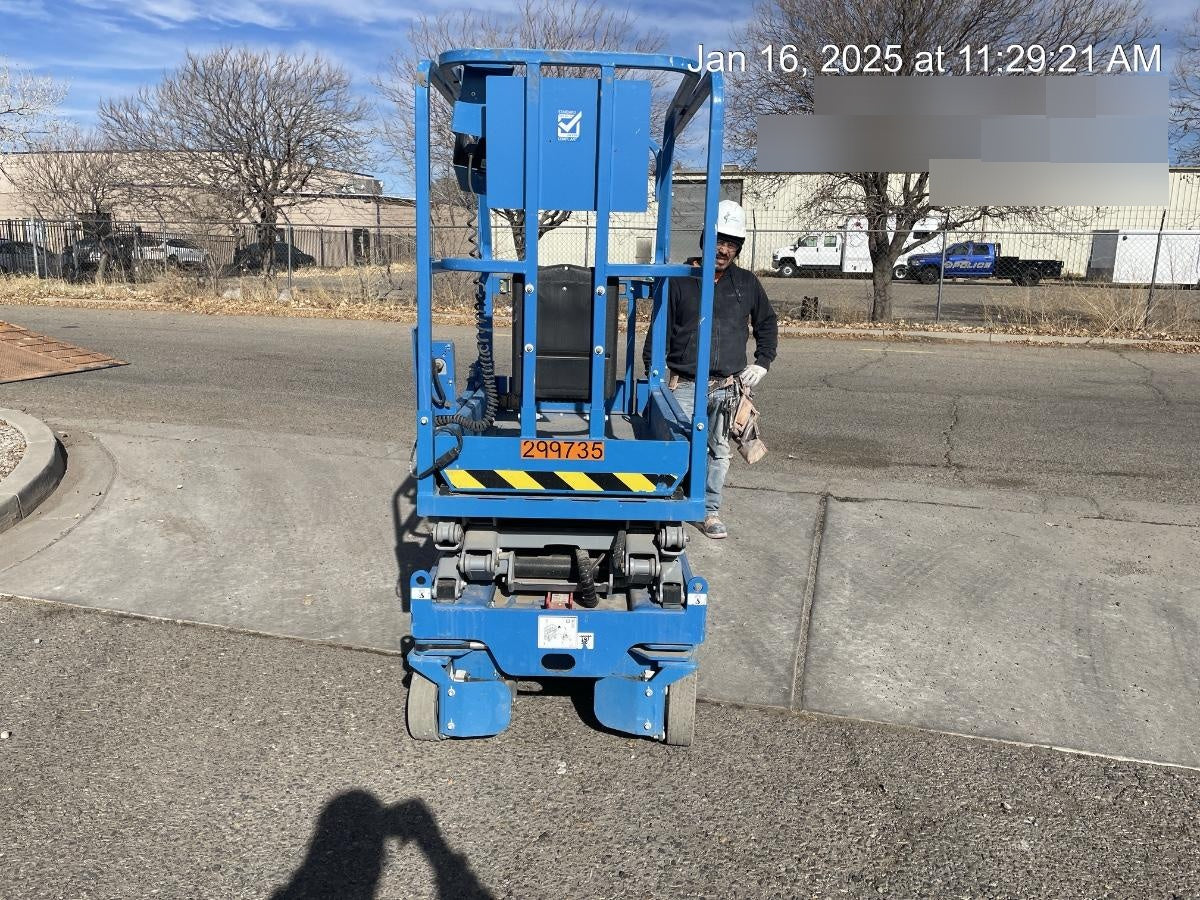 2023 GENIE GS-1432
