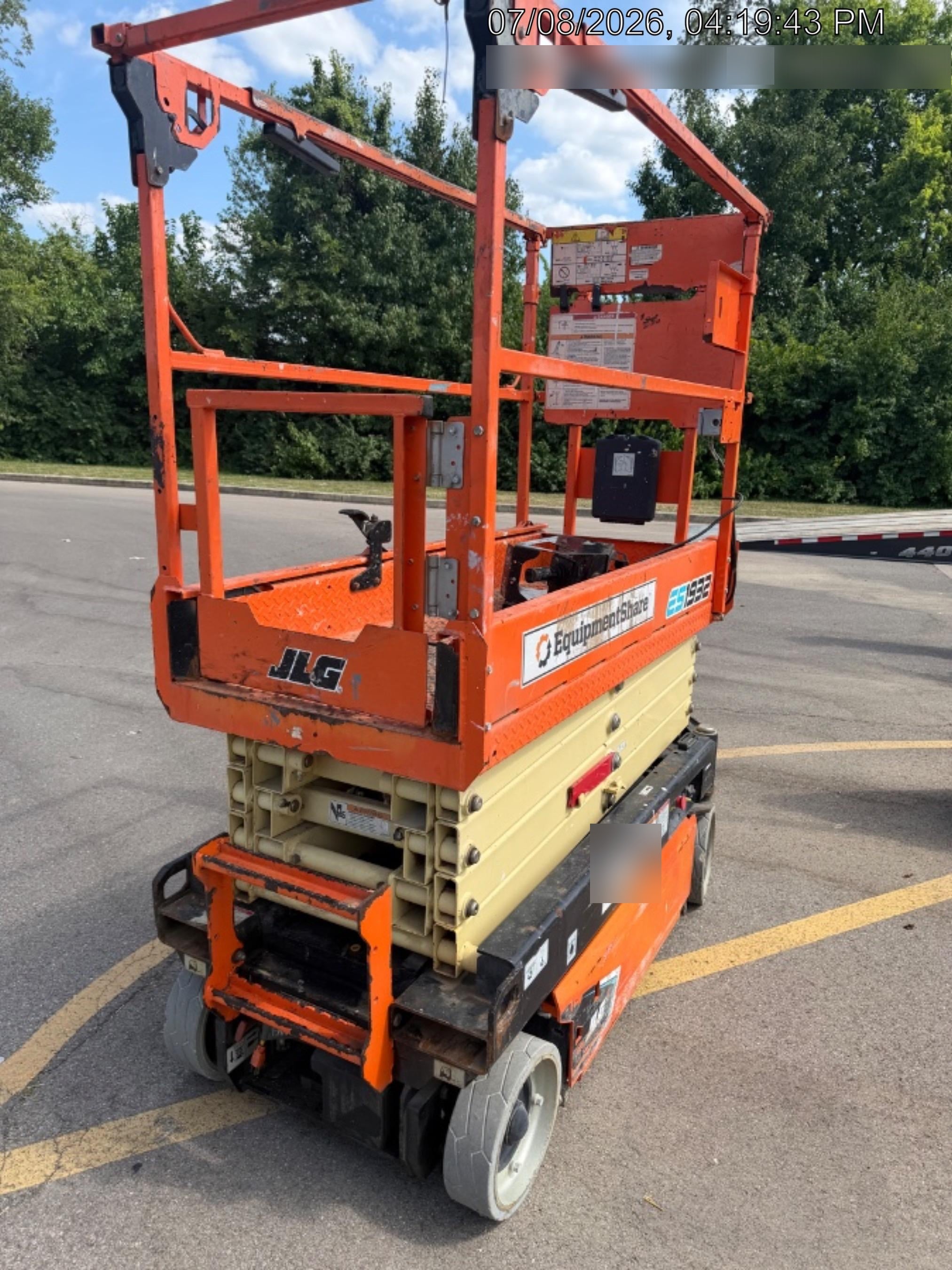 2021 JLG ES1932