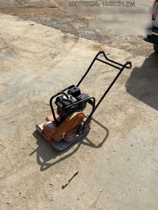 2022 Multiquip MVC88VTHW Plate Compactor, 20", w/Water Tank, Honda GX160