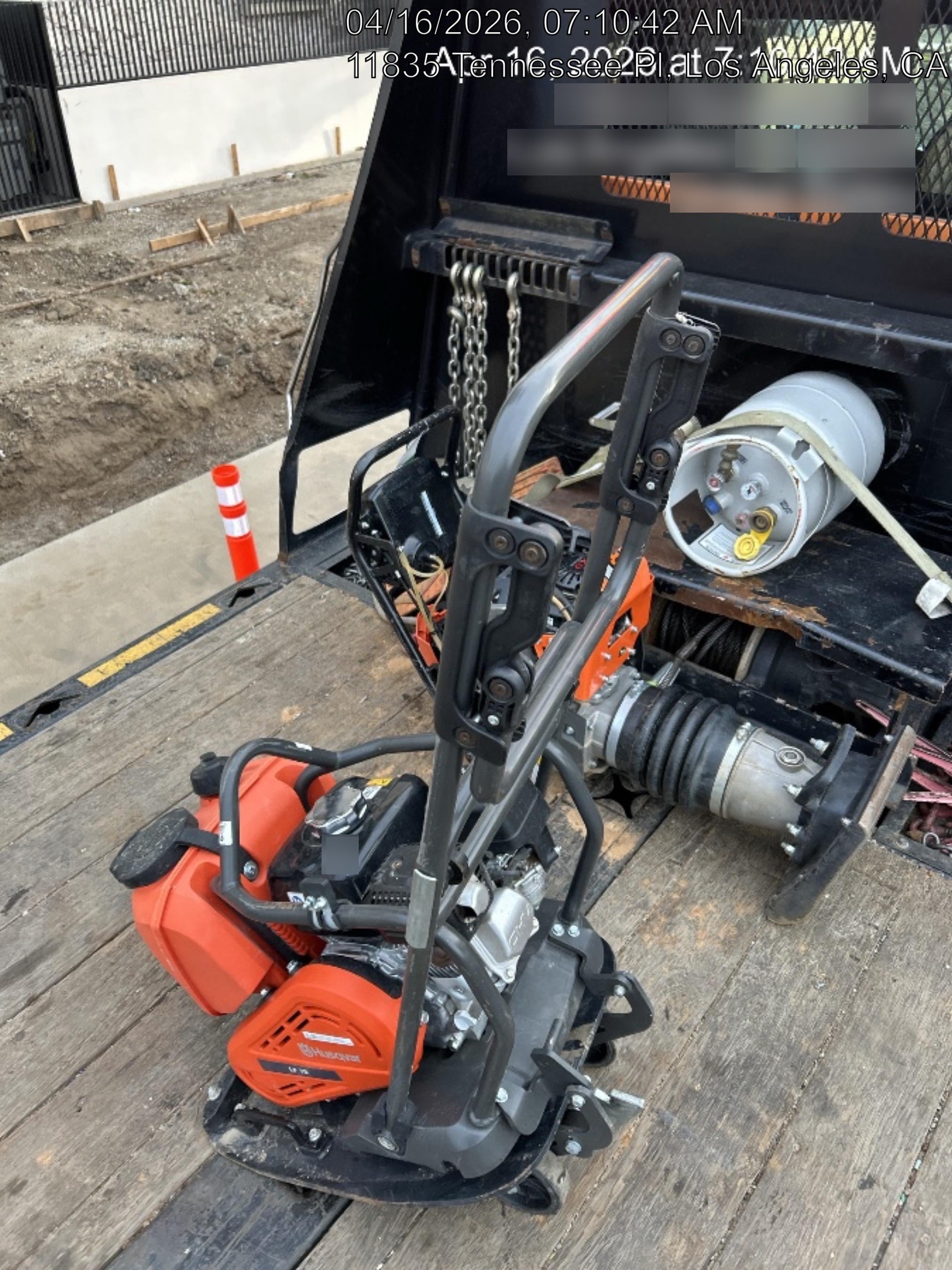 2025 HUSQVARNA LF75