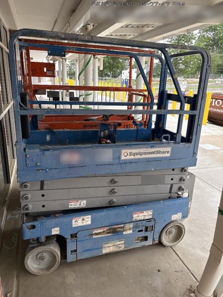 2020 Genie GS-1930 Solid Non Marking Tires, Beacon, Folding rails with half height swing gate