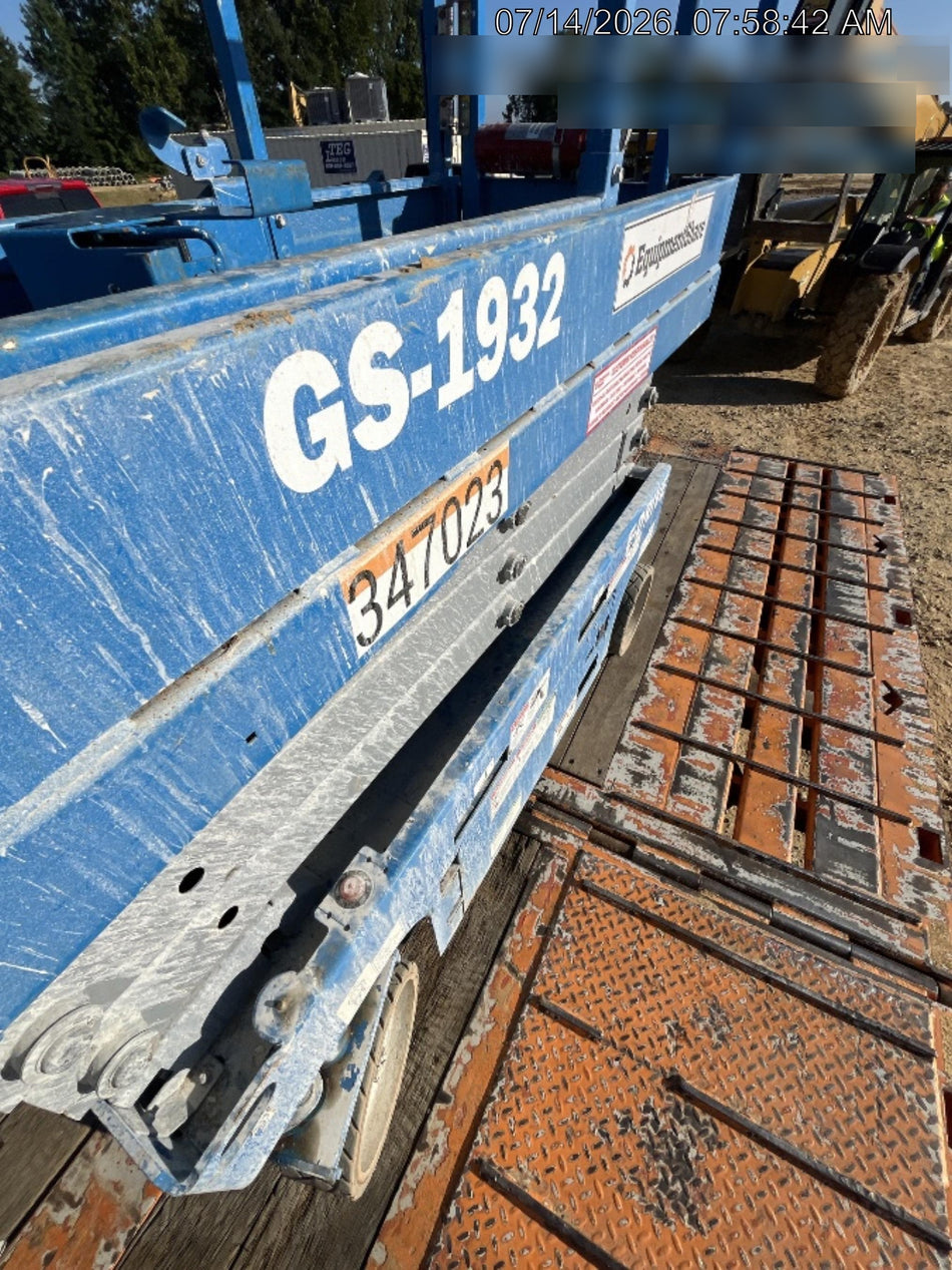 2023 GENIE GS-1932