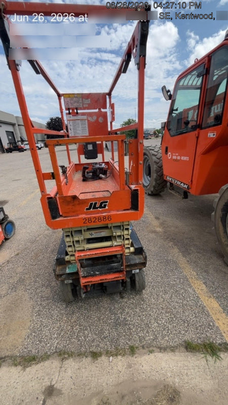 2022 JLG ES1932