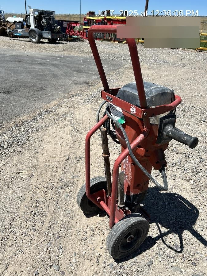2023 HILTI TE 3000-AVR