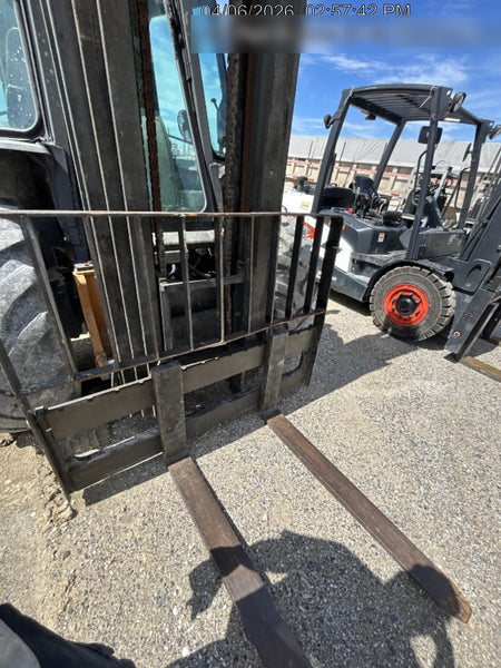 2022 CASE 588H