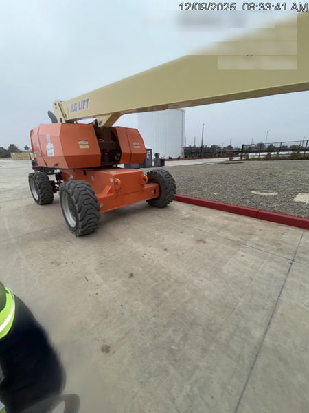 2019 JLG 860SJ