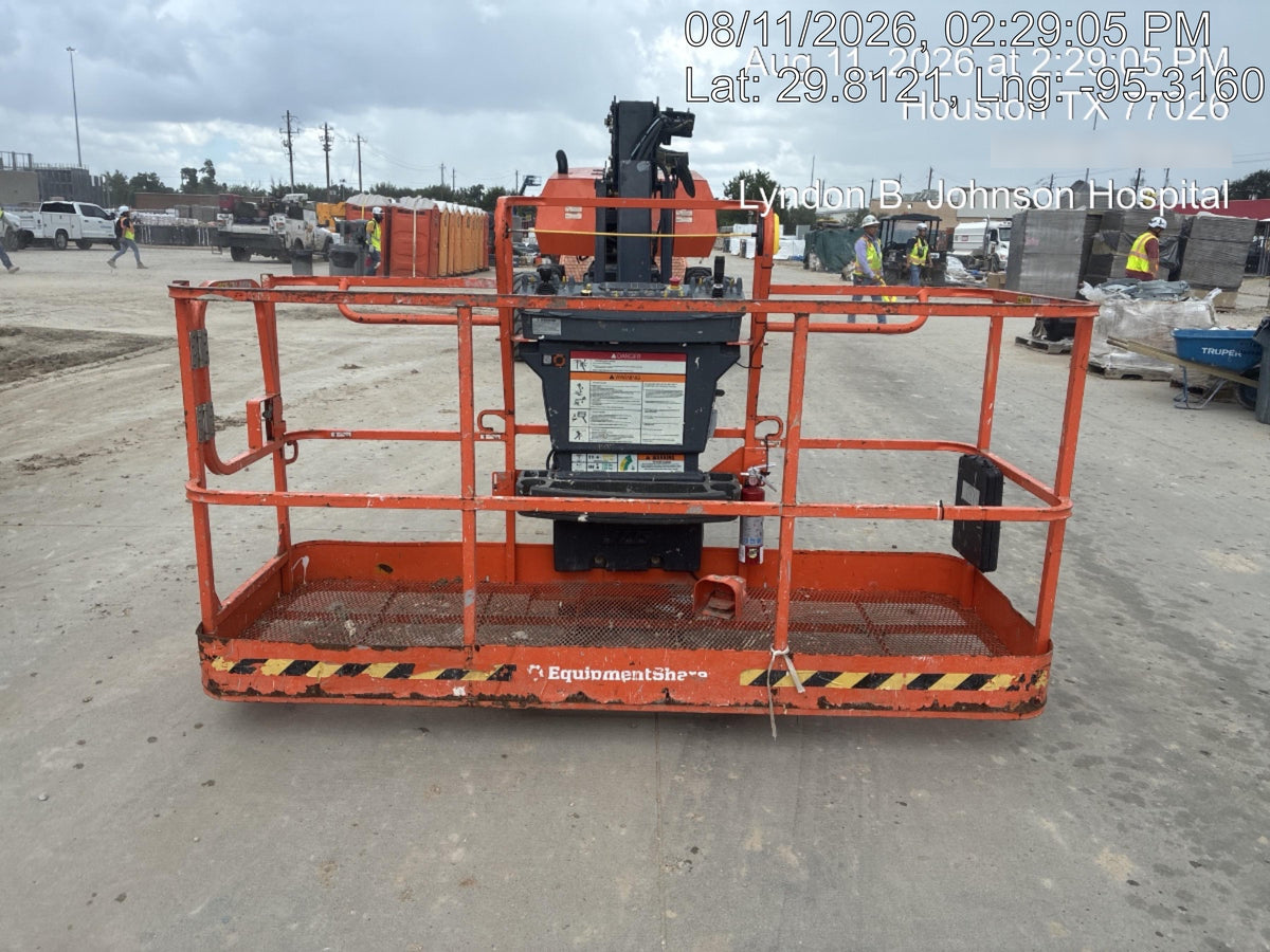2023 JLG 860SJ