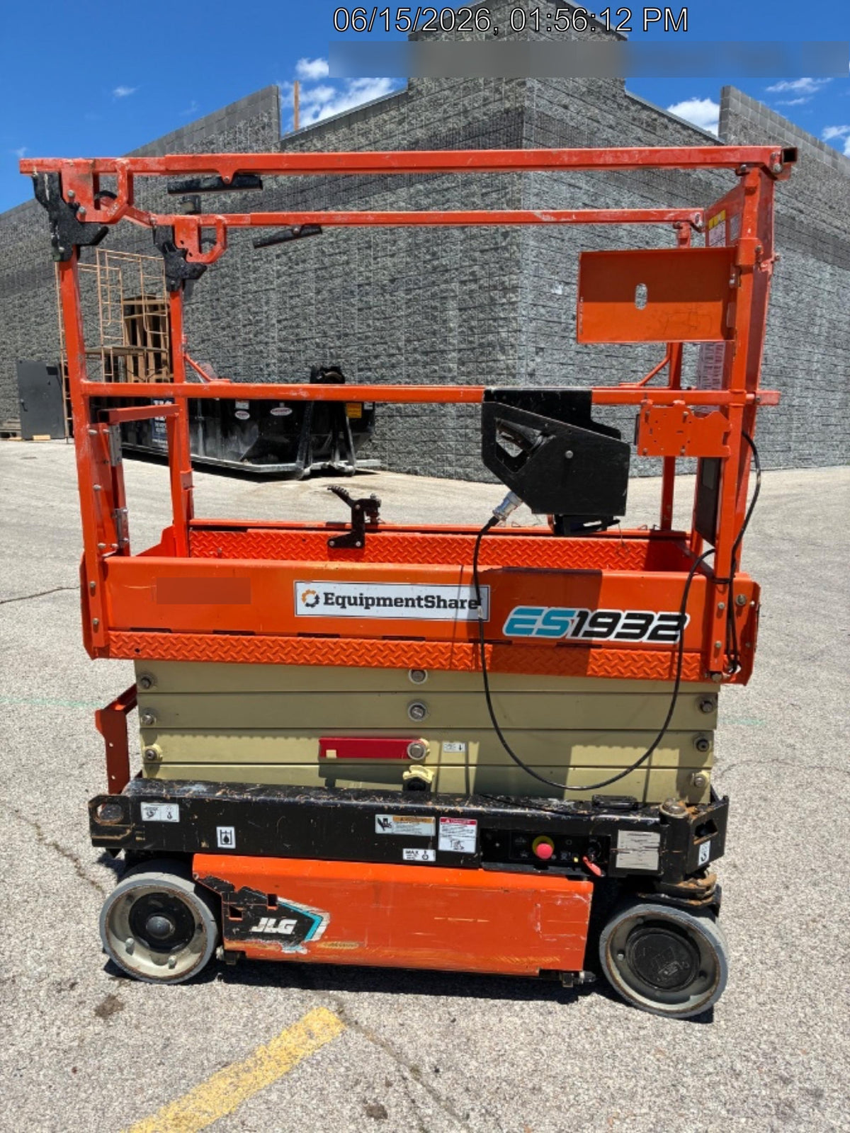 2021 JLG ES1932