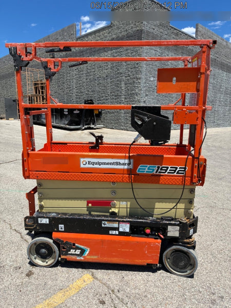 2021 JLG ES1932