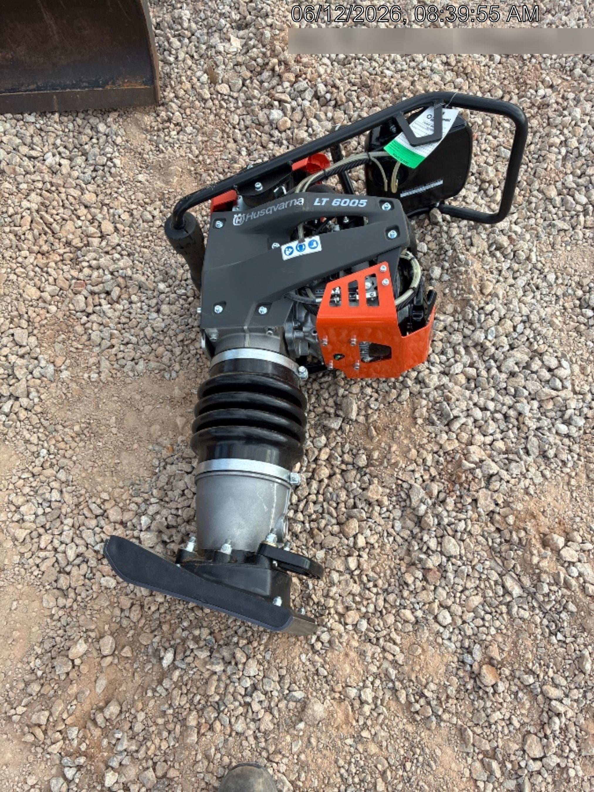 2026 HUSQVARNA LT6005