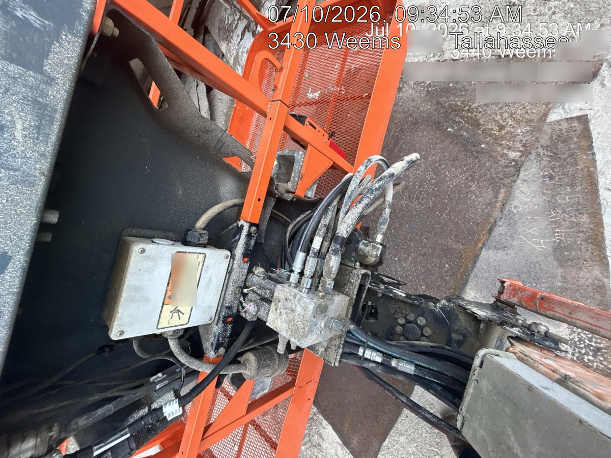 2022 JLG 660SJ