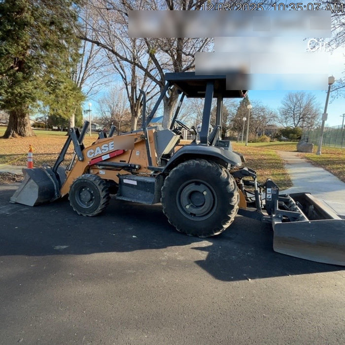2019 Case 570N EP Canopy, 4WD, GP Front Bucket, Dual Tilt Cylinder, 84" Box Blade w/ Scarifier, Wheel Weights, Beacon