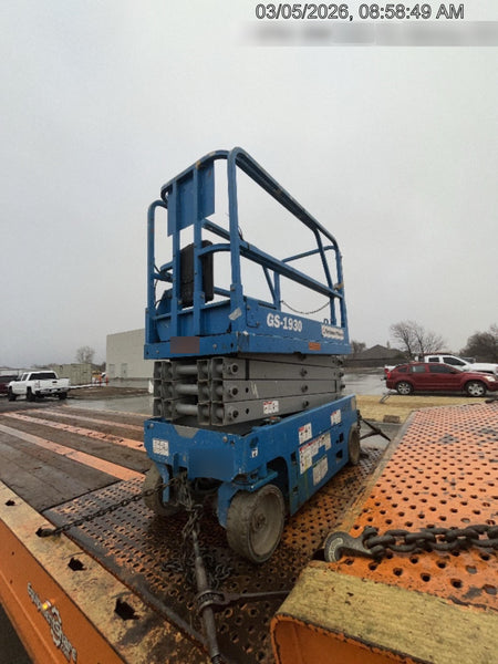 2019 Genie GS-1930 Fixed rails with chain Entry