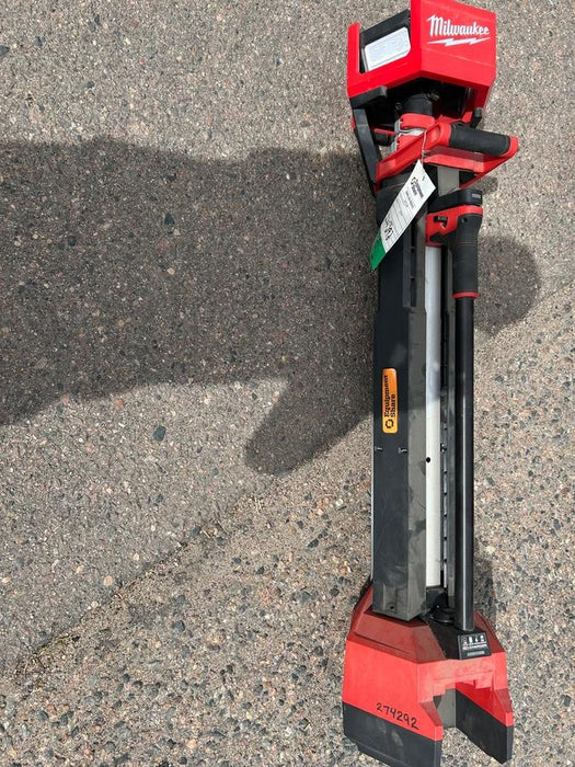 2022 MILWAUKEE 2136-20