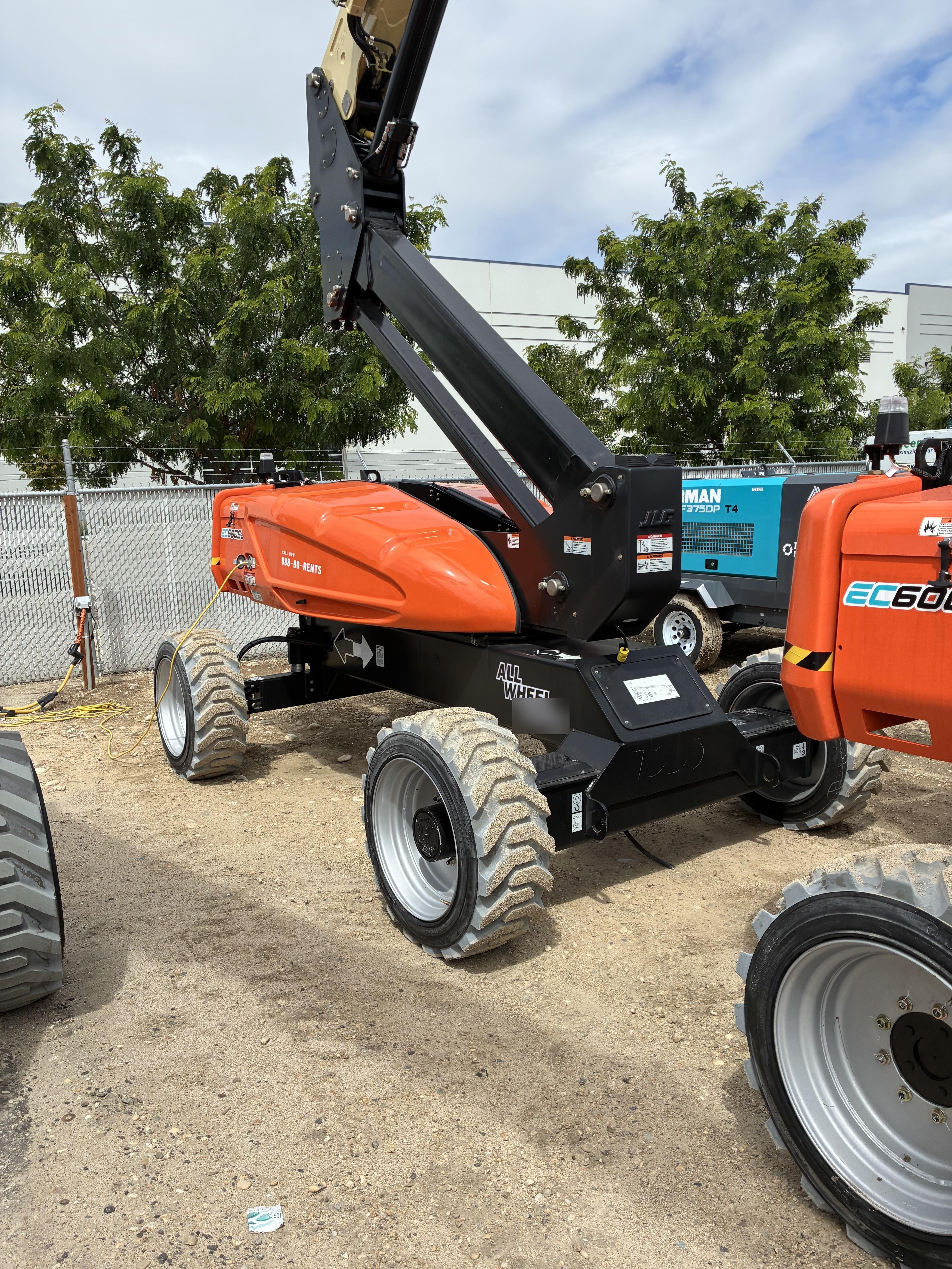 2026 JLG EC600SJP