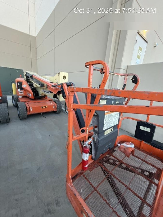2019 JLG E450AJ