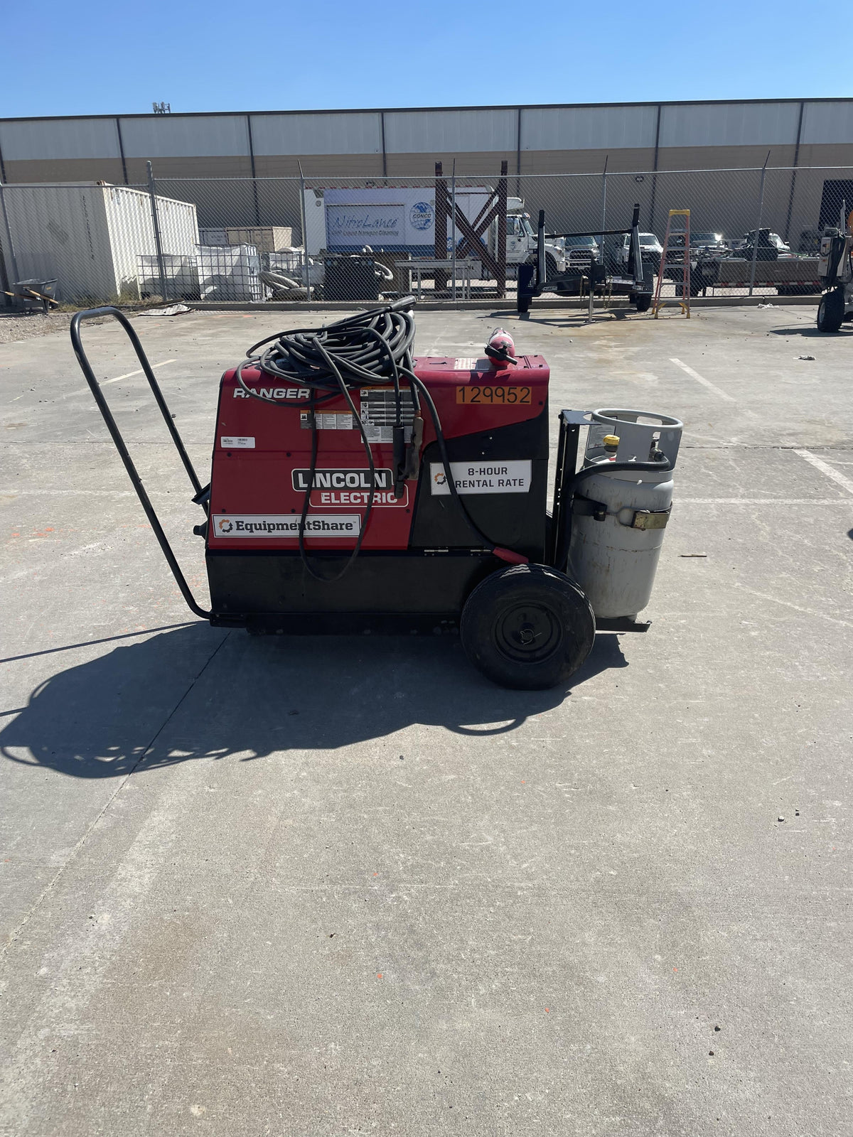 2021 Lincoln Electric Ranger 305 LPG K3430-1, Ranger 305 LPG, Undercarriage, Tank Holder & Strap, 10kw AC Gen, 25hp Kohler LPG Eng