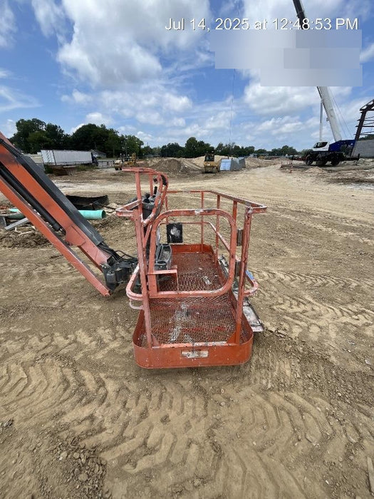 2019 JLG 860SJ