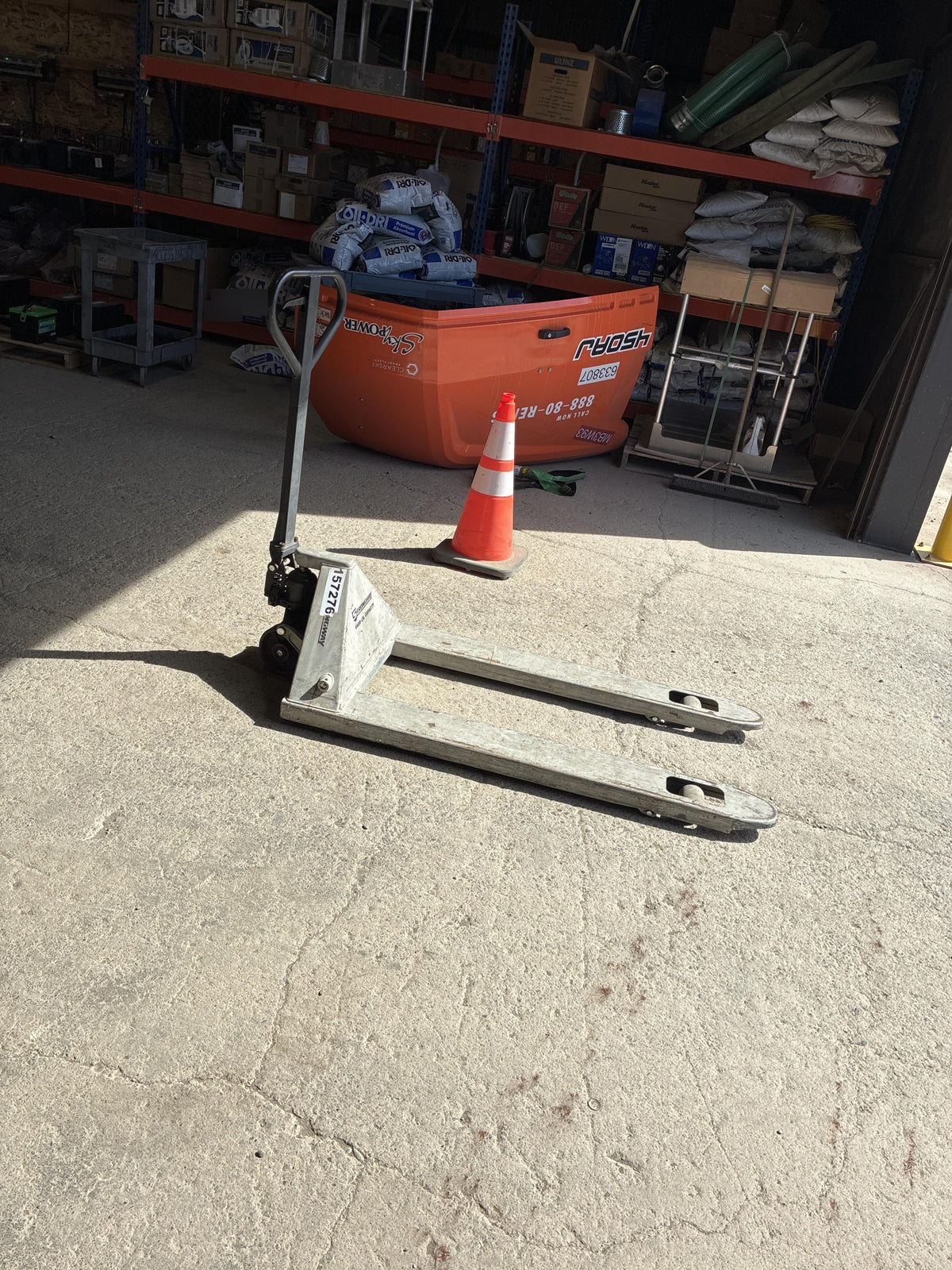 2021 STRONGWAY 4400 lb Pallet Jack