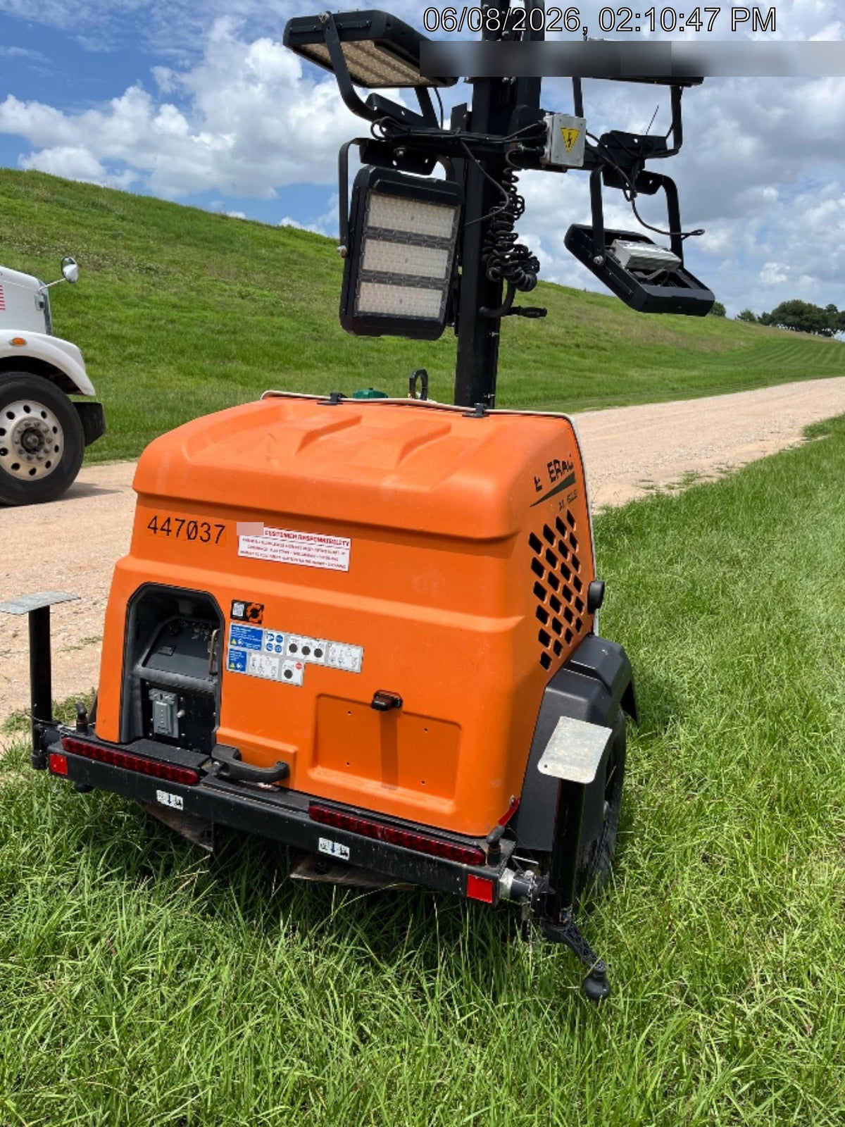 2024 Generac MLTS-4 2.4kW, Mitsu Eng, Analog, LED, Diesel.
