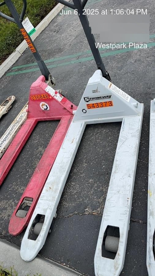 2025 STRONGWAY 4400 lb Pallet Jack