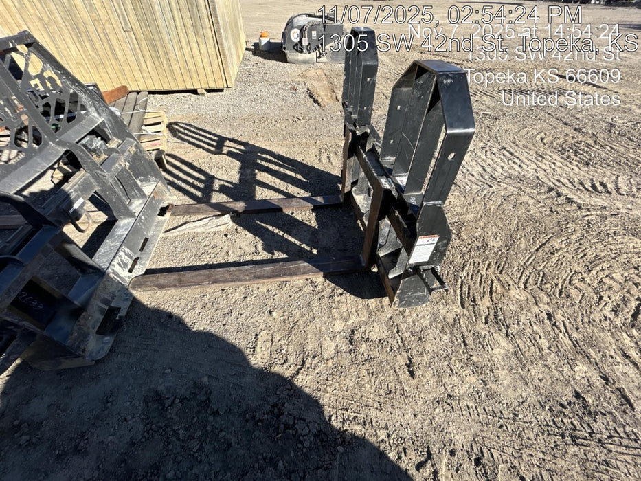 2022 PALADIN 48" Pallet Forks - Paladin
