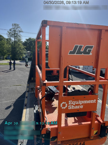 2022 JLG ES1330L