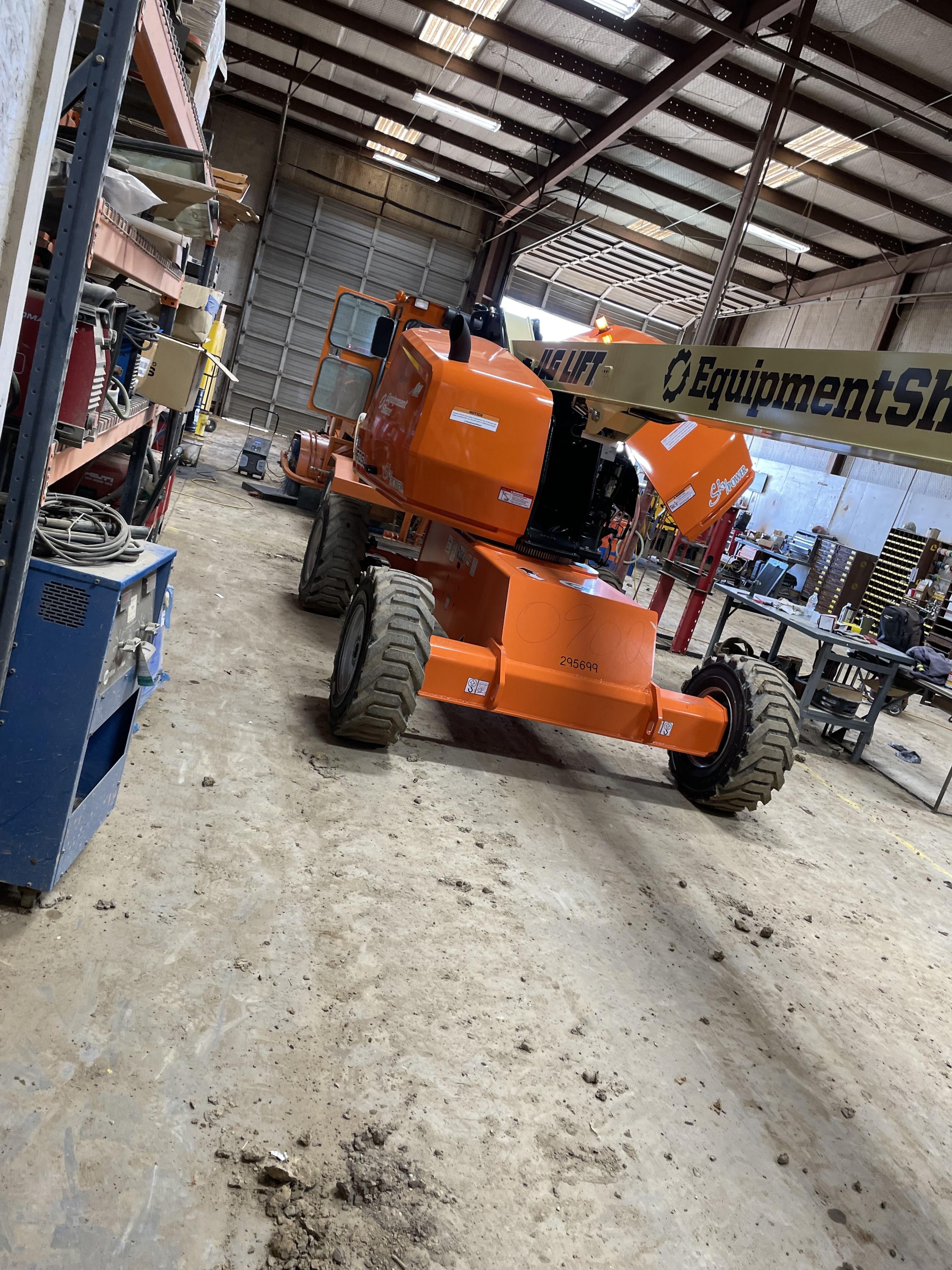 2023 JLG 460SJ