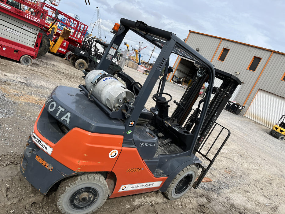 2022 TOYOTA 50-8FGU25