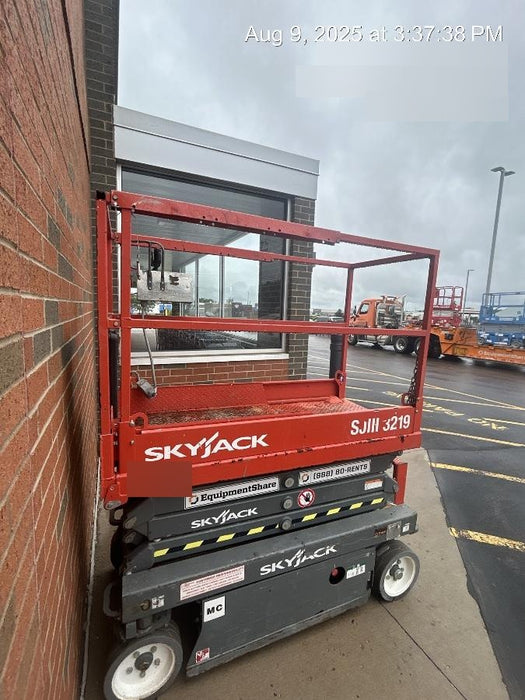 2016 Skyjack SJIII-3219 Standard Rental Specs