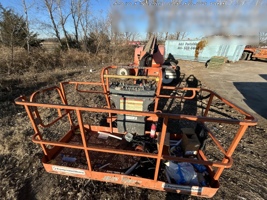 2019 JLG 600AJ